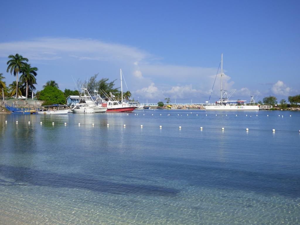 Beach Studio 6 Ocho Rios Kamer foto